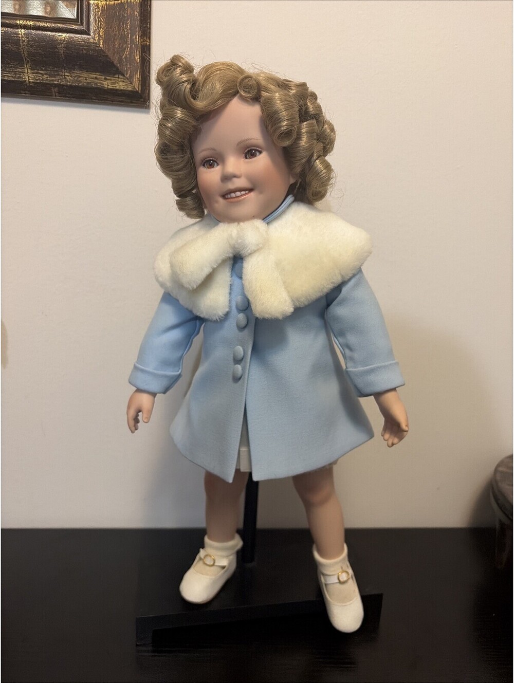 SHIRLEY TEMPLE MAKES HER MARK 17" PORCELAIN DOLL BY ELKE HUTCHENS DANBURY MINT